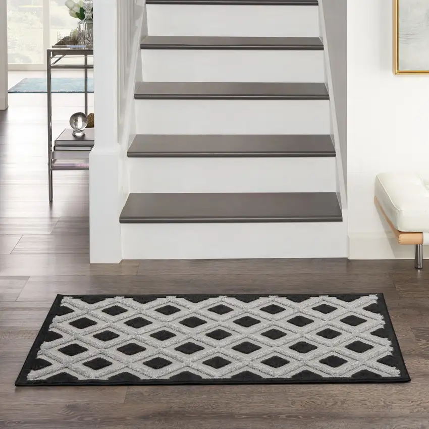 Black And White Indoor Outdoor Area Rug Photo 8