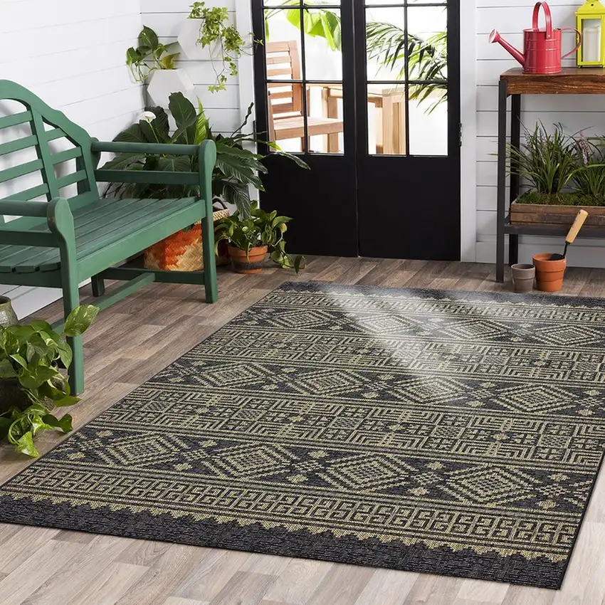 Black Geometric Indoor Outdoor Area Rug Photo 8