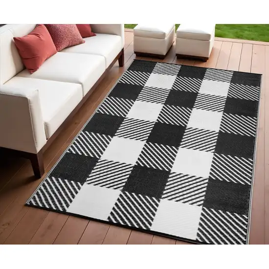 Black Geometric Indoor Outdoor Area Rug Photo 1
