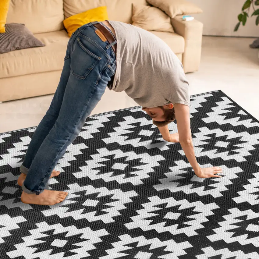Black Geometric Indoor Outdoor Area Rug Photo 6