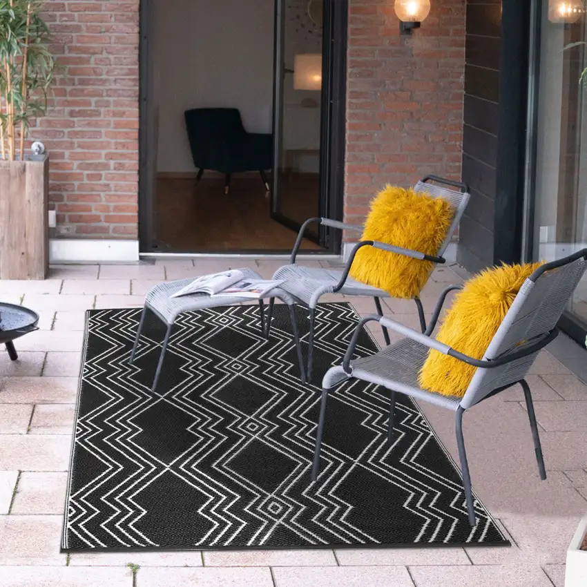 Black Geometric Machine Braided Distressed Area Rug With UV Protection Photo 8