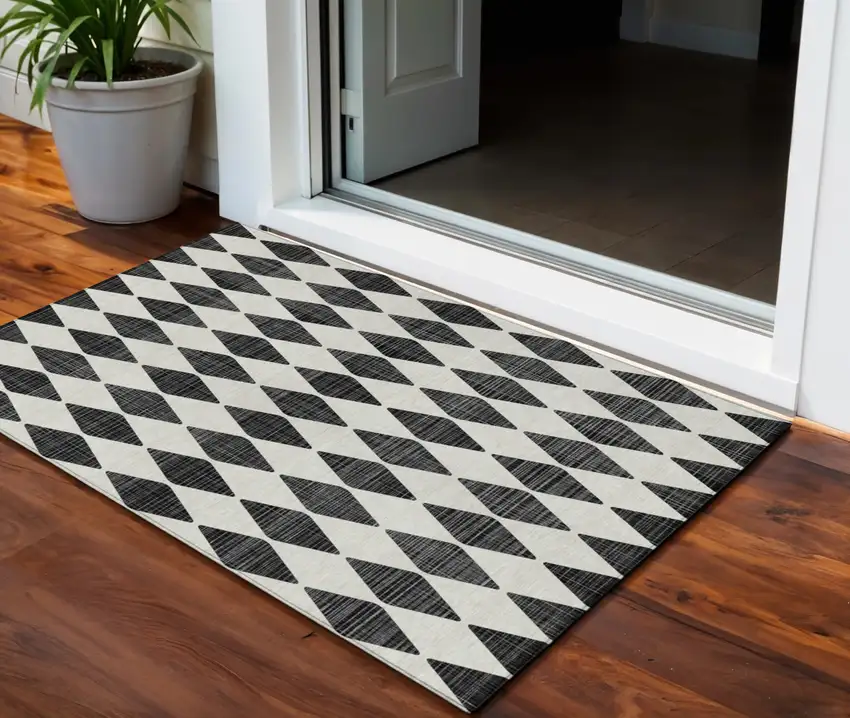 Black Geometric Washable Non Skid Indoor Outdoor Area Rug Photo 1