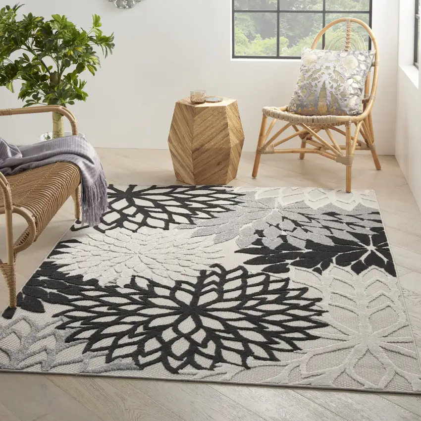 Black And White Indoor Outdoor Area Rug Photo 5