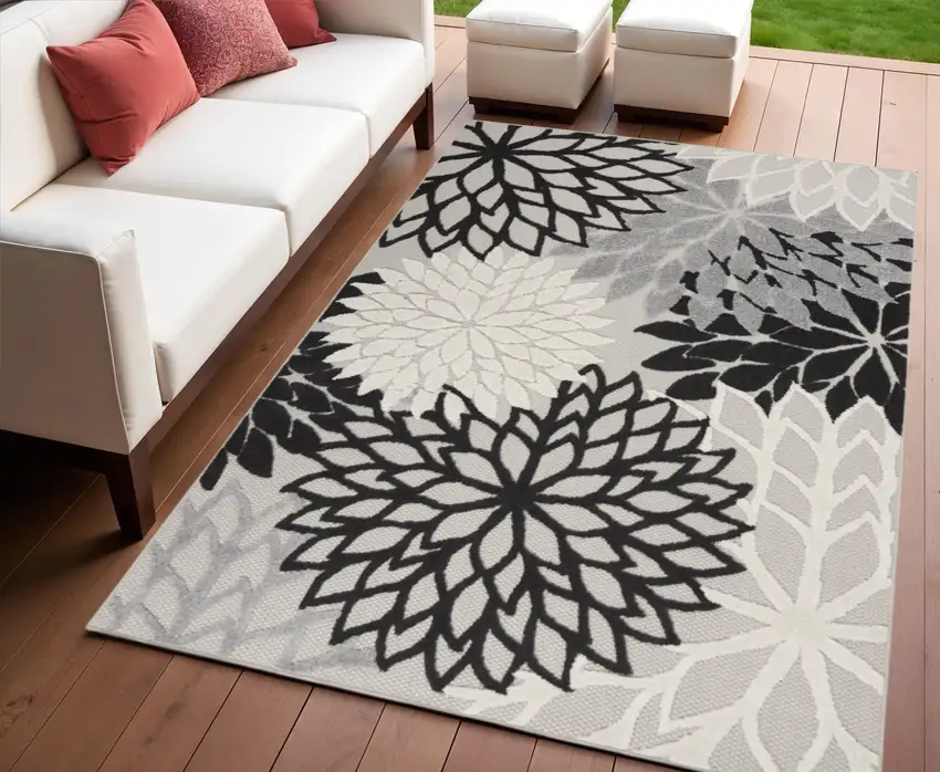 Black And White Indoor Outdoor Area Rug Photo 1