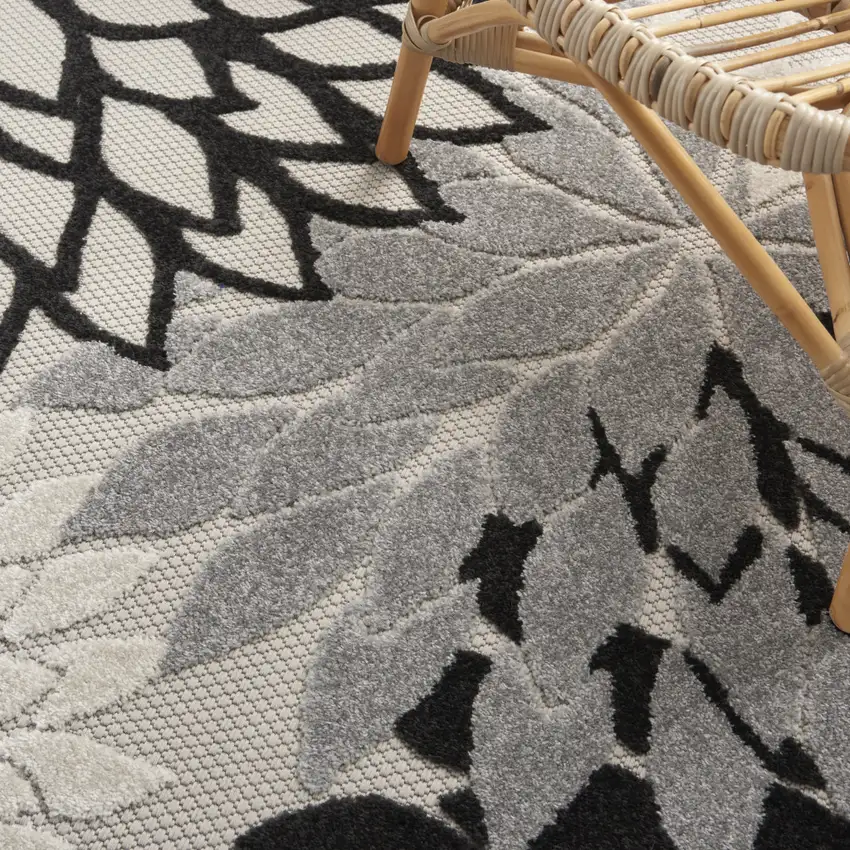 Black And White Floral Indoor Outdoor Area Rug Photo 7