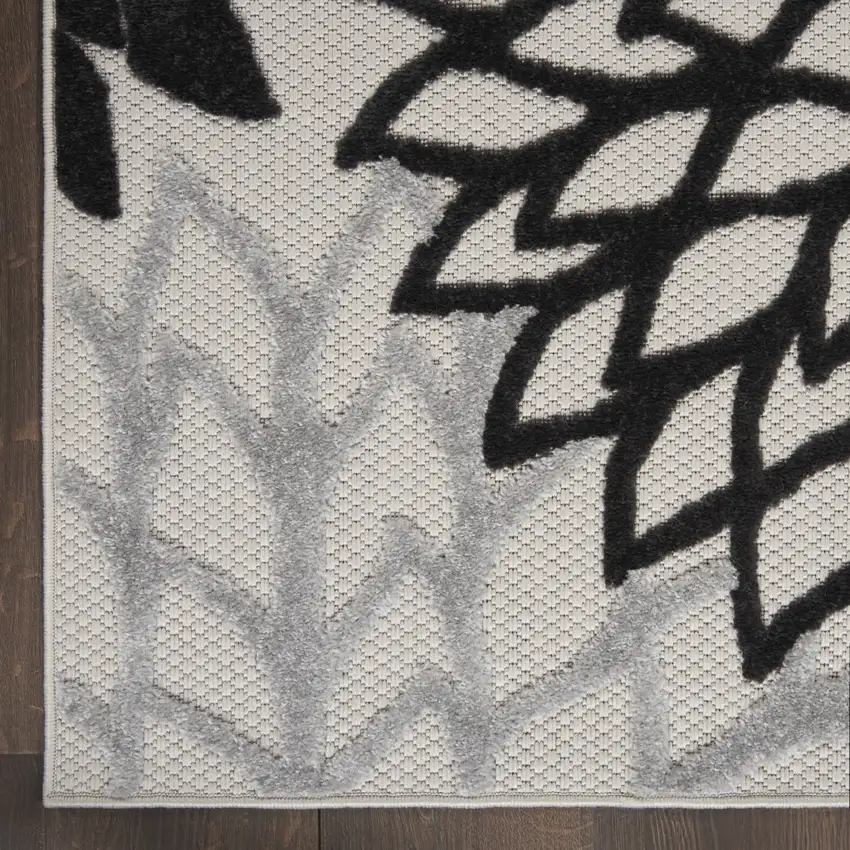Black And White Handmade Indoor Outdoor Area Rug Photo 9