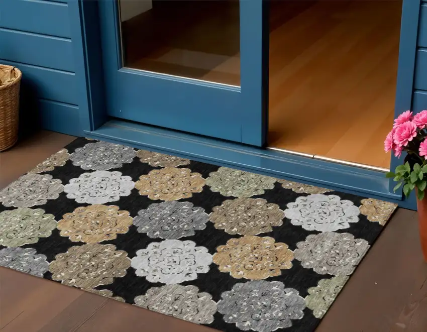 Black Ivory And Khaki Quatrefoil Washable Indoor Outdoor Area Rug Photo 1