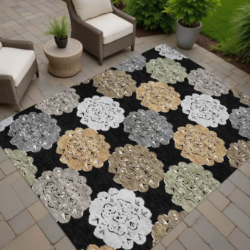 Black Ivory And Khaki Quatrefoil Washable Indoor Outdoor Area Rug Photo 7