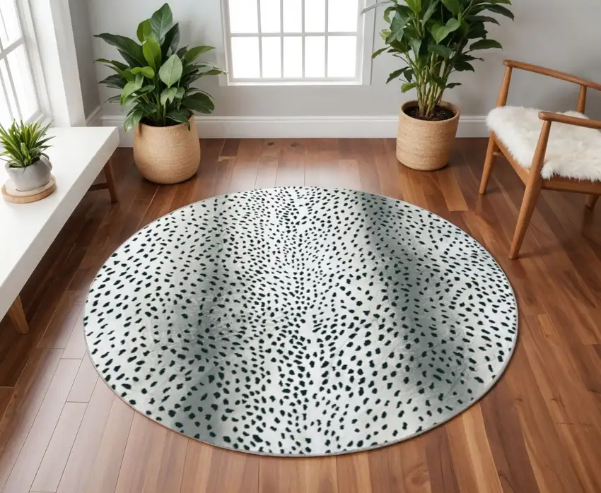 8' X 8' Black Round Gazelle Print Shag Handmade Non Skid Area Rug Photo 1