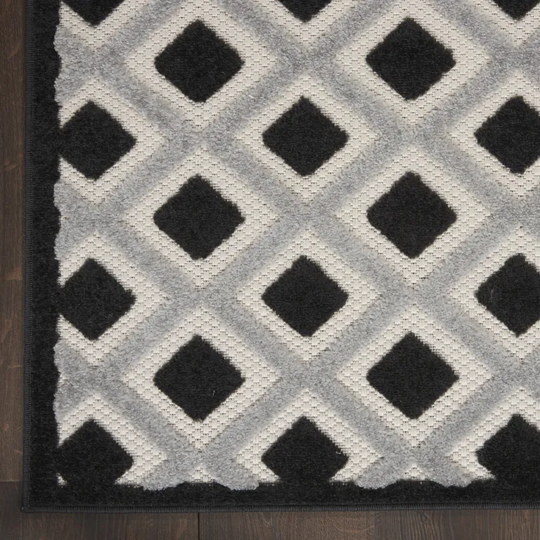 Black White Gray Indoor Outdoor Area Rug Photo 2