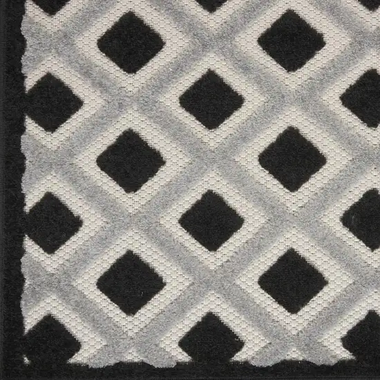 Black And White Indoor Outdoor Area Rug Photo 4
