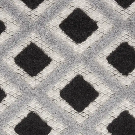 Black And White Round Geometric Indoor Outdoor Area Rug Photo 5