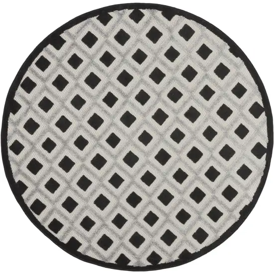 5' Black And White Round Indoor Outdoor Area Rug Photo 4