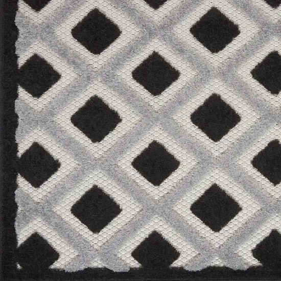 Black And White Indoor Outdoor Area Rug Photo 4