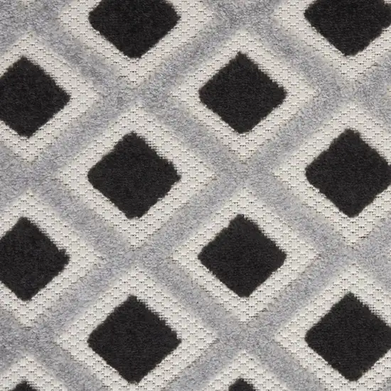 Black And White Indoor Outdoor Area Rug Photo 3
