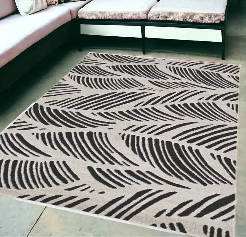 5'X8' Black White Machine Woven Uv Treated Oversized Leaves Indoor Outdoor Area Rug Photo 2