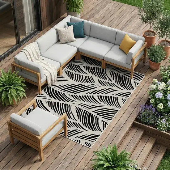 Black And White Abstract Indoor Outdoor Area Rug Photo 1