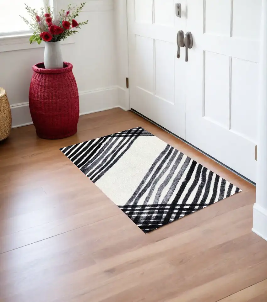 Black and Gray Abstract Arrow Washable Floor Mat Photo 1