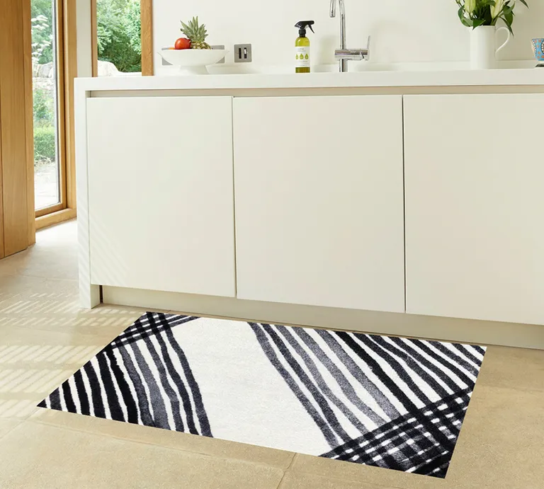 Black and Gray Abstract Arrow Washable Floor Mat Photo 4