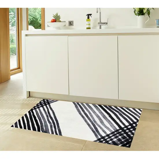 Black and Gray Abstract Arrow Washable Floor Mat Photo 4