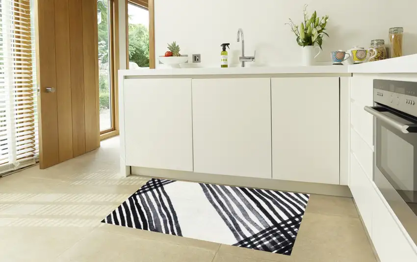 Black and Gray Abstract Arrow Washable Floor Mat Photo 4