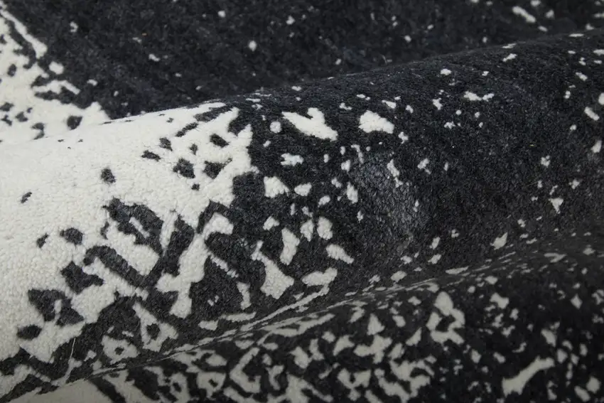 Black and Gray Abstract Hand Woven Area Rug Photo 5