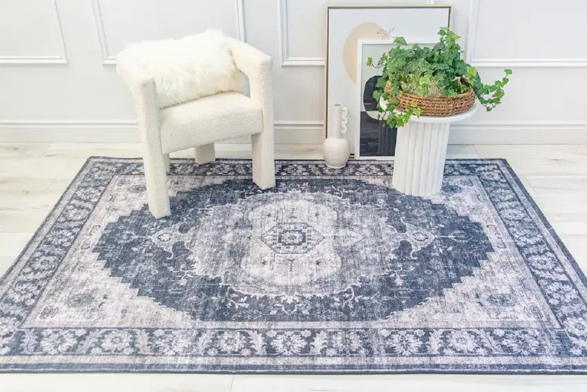 Black and Gray Oriental Area Rug Photo 7