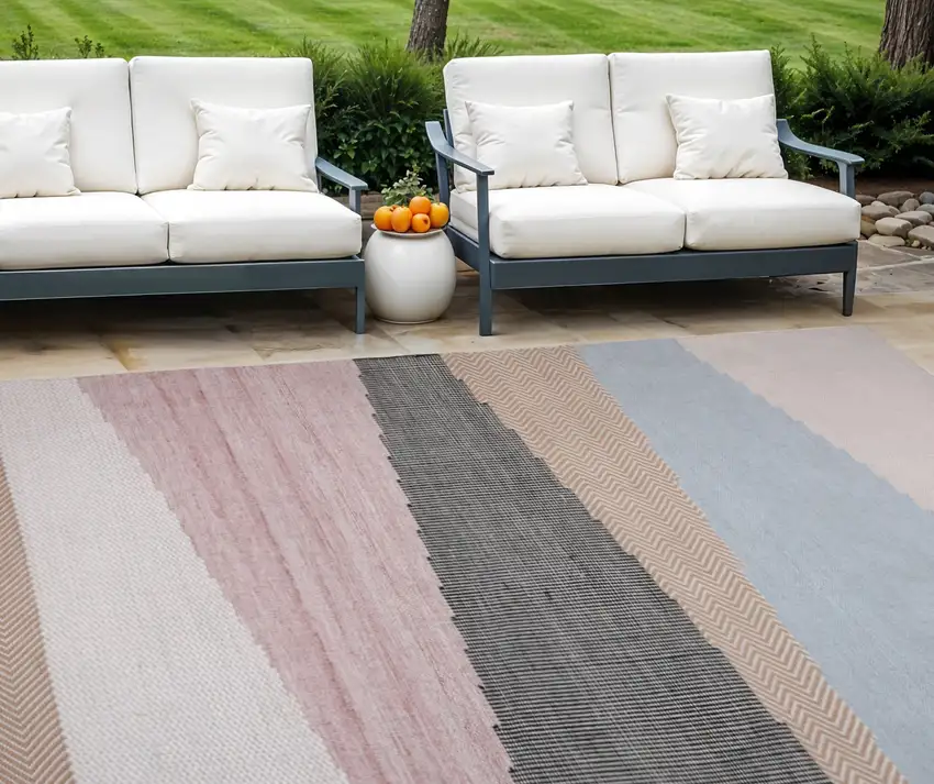 Black and Red Geometric Hand Woven Area Rug Photo 1