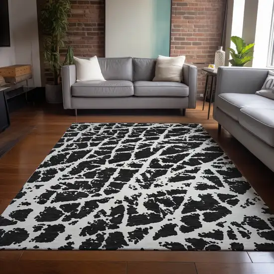 Black and White Abstract Washable Non Skid Indoor Outdoor Area Rug Photo 8
