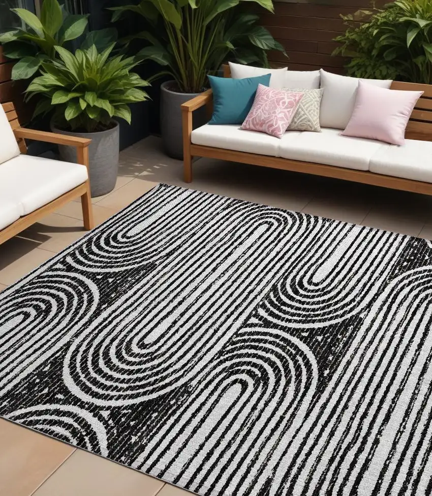 Black and White Abstract Washable Non Skid Indoor Outdoor Area Rug Photo 1