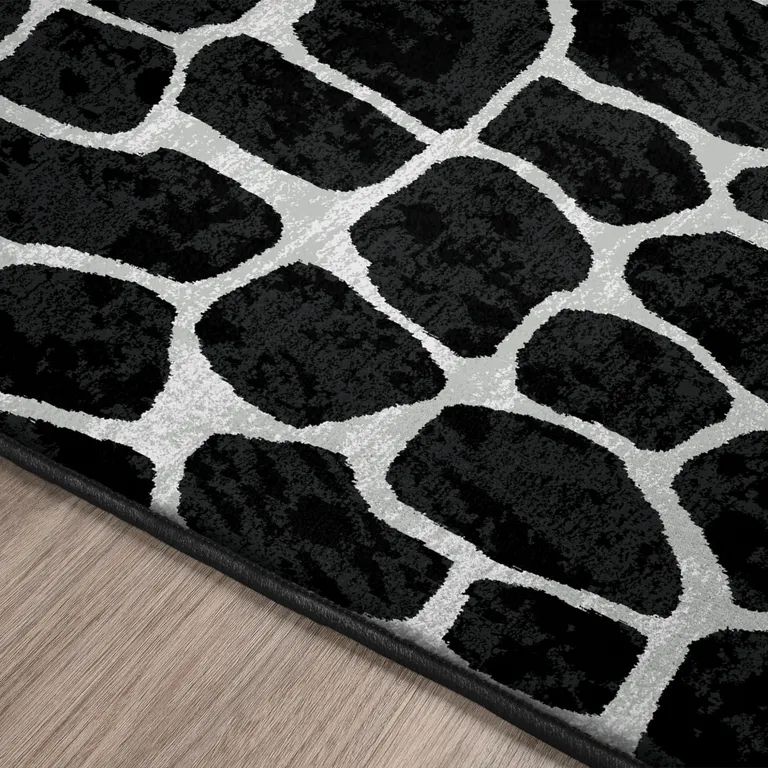 Black and White Croc Print Shag Handmade Non Skid Area Rug Photo 3