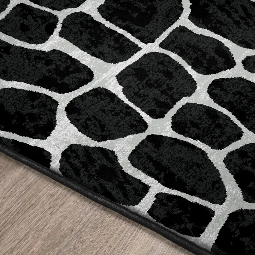 Black and White Croc Print Shag Handmade Non Skid Area Rug Photo 4