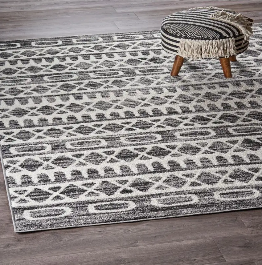 Black and White Geometric Area Rug Photo 9