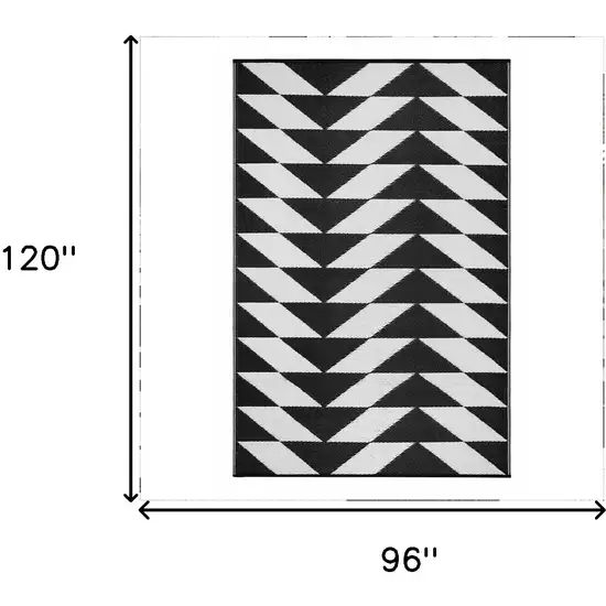 Black and White Geometric Indoor Outdoor Area Rug Photo 3