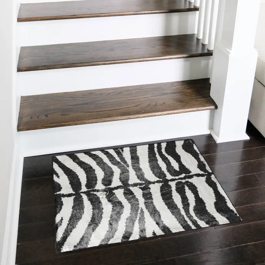 Black and White Zebra Print Shag Handmade Non Skid Area Rug Photo 1