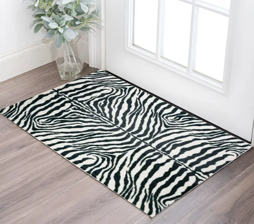 Black and White Zebra Print Shag Handmade Non Skid Area Rug Photo 1