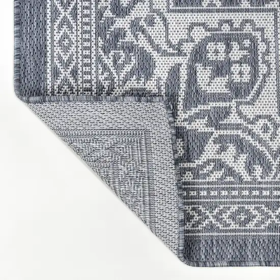 Blue And Cream Medallion Indoor Outdoor Area Rug Photo 3