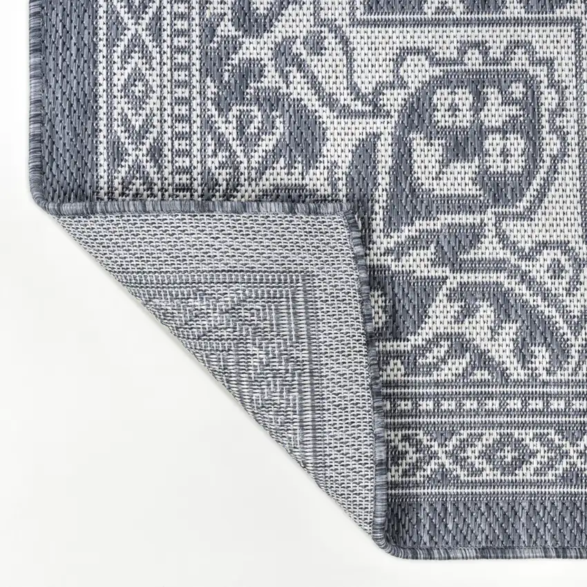 Blue And Cream Medallion Indoor Outdoor Area Rug Photo 3