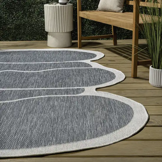 Blue And Cream Medallion Indoor Outdoor Area Rug Photo 7