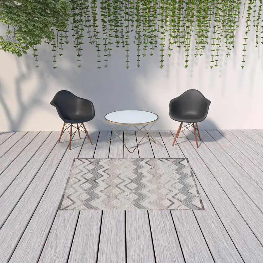 Blue And Ivory Chevron Indoor Outdoor Area Rug Photo 2