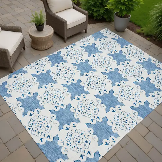 Blue And Ivory Quatrefoil Washable Indoor Outdoor Area Rug Photo 7