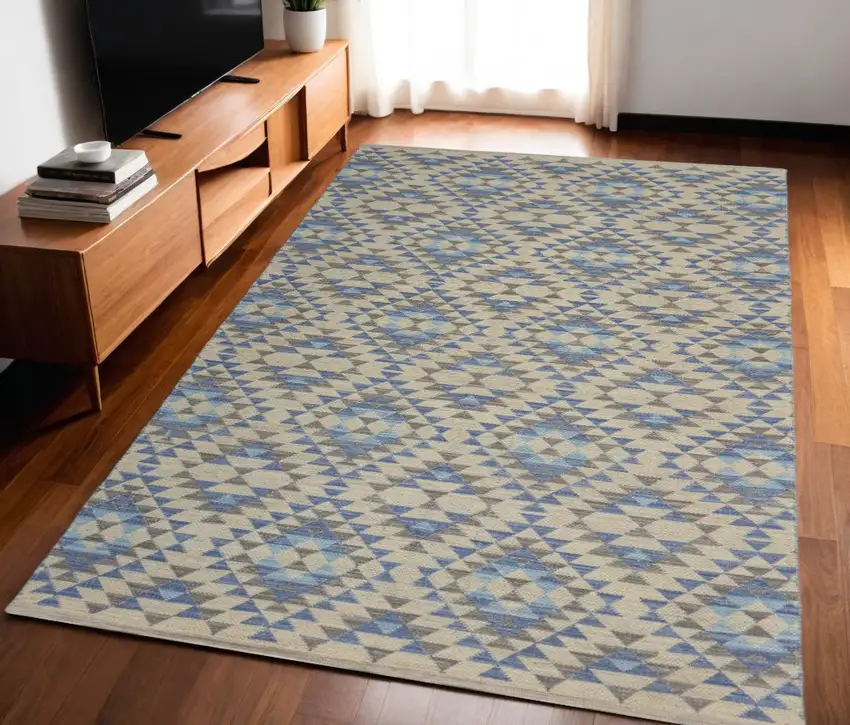 Blue Decorative Lattice Area Rug Photo 2