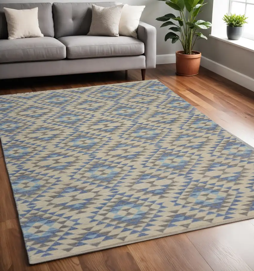 Blue Decorative Lattice Area Rug Photo 1