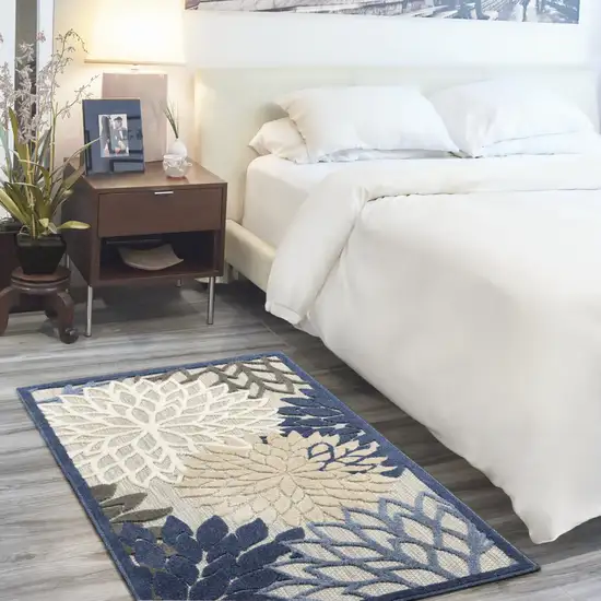 Blue Indoor Outdoor Area Rug Photo 9