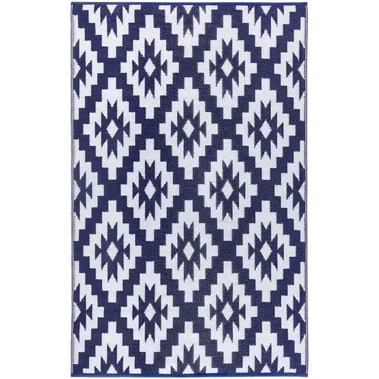 Blue Geometric Indoor Outdoor Area Rug Photo 5