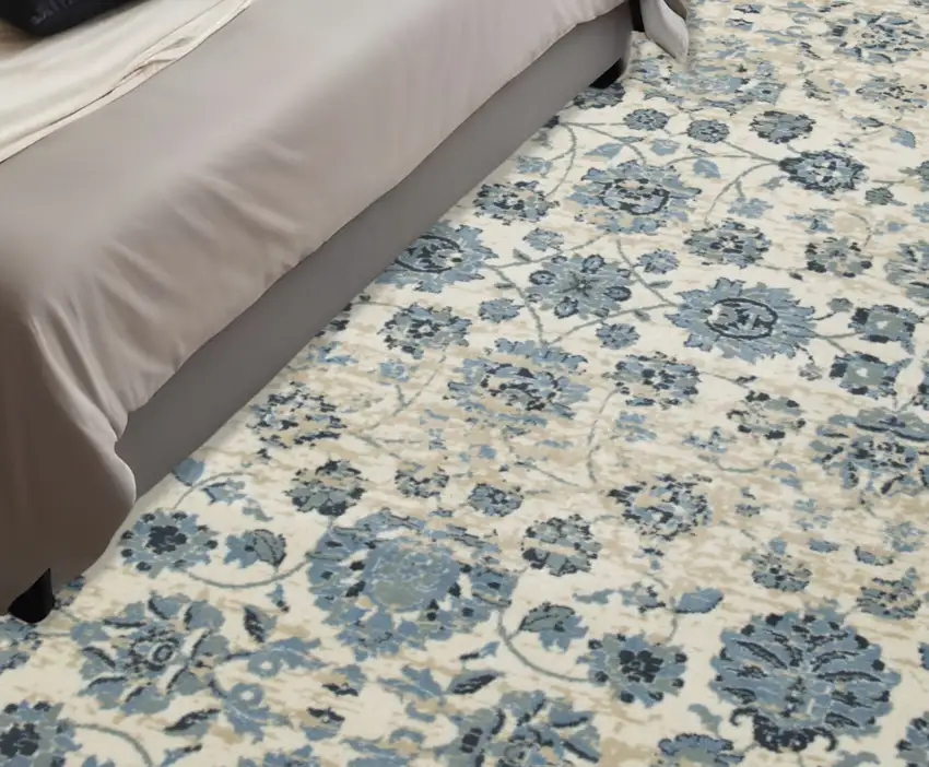 8' Ivory Round Oriental Area Rug Photo 1