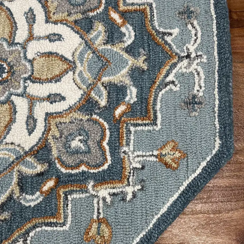 Blue Traditional Medallion Area Rug Photo 2