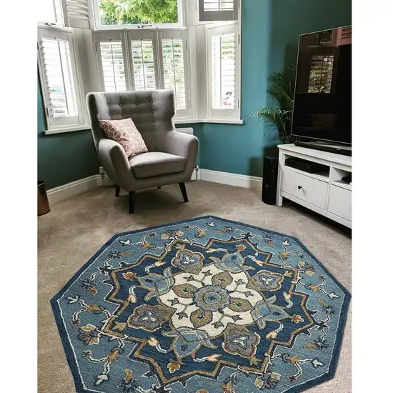 Blue Traditional Medallion Area Rug Photo 9
