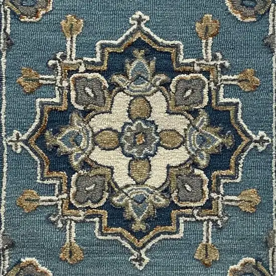 Blue Traditional Medallion Area Rug Photo 3