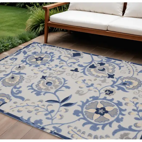 Blue And Gray Indoor Outdoor Area Rug Photo 2